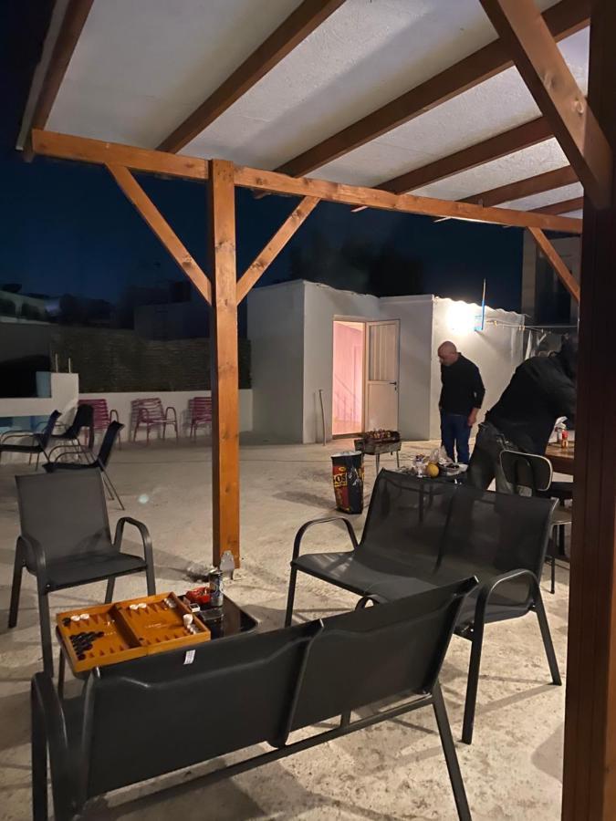 Auberge de jeunesse Past Or Tail à Larnaca Extérieur photo